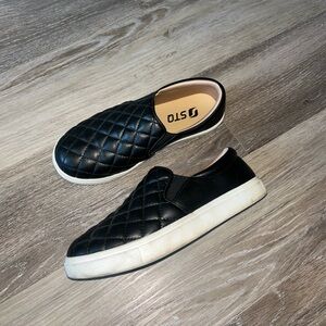 Women’s Black Quilted Slip-On Shoes
